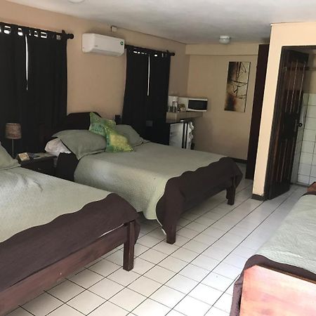 Hotel Mango Mar Jacó Kültér fotó